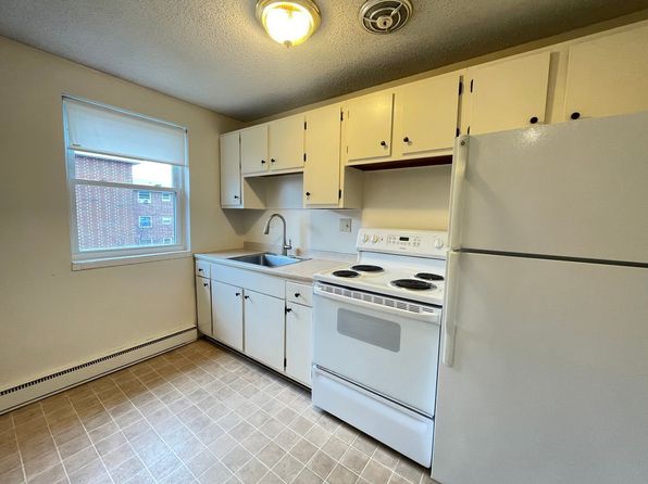 183 Loudon Rd APT 5