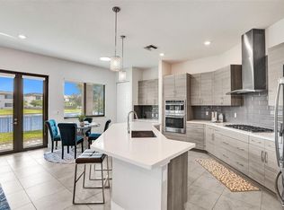 10480 Waves Way, Parkland, FL 33076