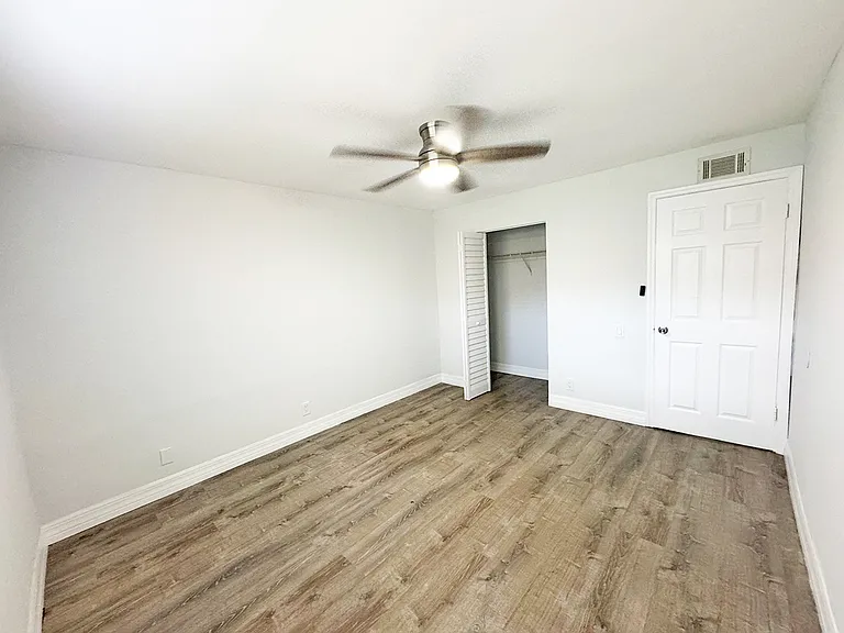 4447 Treehouse Ln #17C — Photo 10