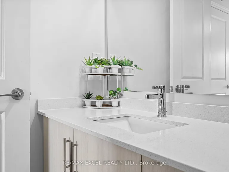 37 Macpherson St — Photo 37