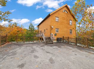 1447 Eagle Cloud Way, Sevierville, TN 37862