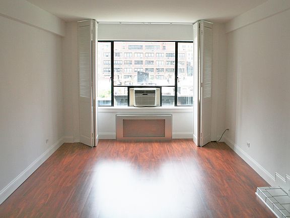 3rd image of 117 E 37th St APT 8B
