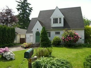 8325 SE 28th Ave, Portland, OR 97202