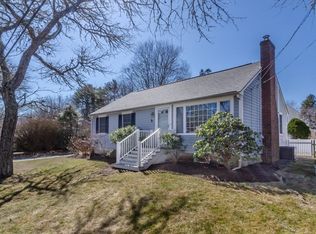5 Baker Ln, Mattapoisett, MA 02739