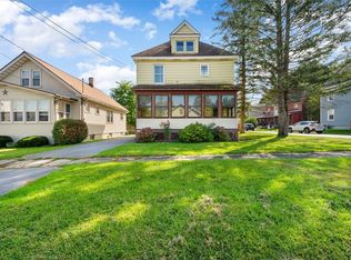 909 Inman Pl, Utica, NY 13502