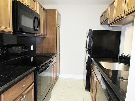 5th image of 2317 N Congress Avenue #23
