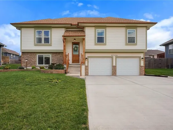 2216 Ashford St, Excelsior Springs, MO 64024