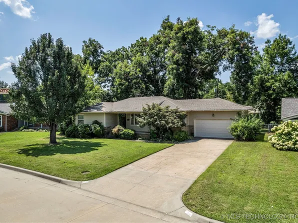 4576 E 38th Pl, Tulsa, OK 74135