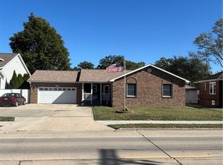 1206 S 4th St, Effingham, IL 62401