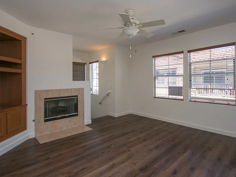 4491 Brisbane Way #1