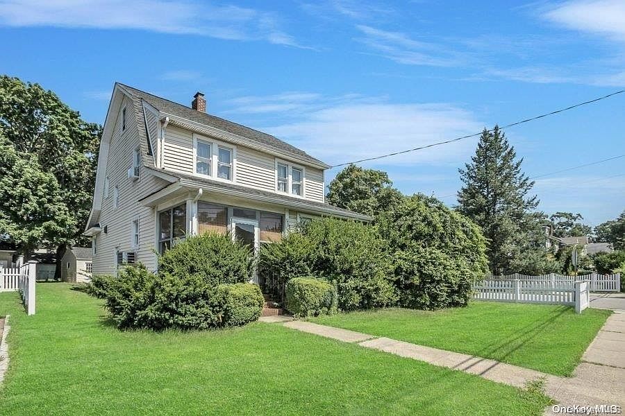 1st image of 218 N Forest Avenue