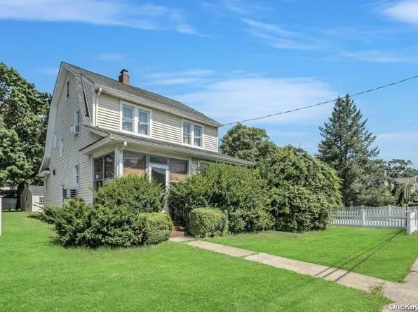 218 N Forest Avenue, Rockville Centre, NY 11570