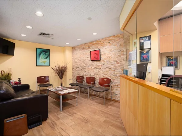 184 East 70th Street image 1 of 13