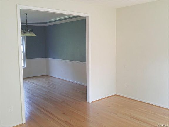 4th image of 115 Meadowcrest Trl
