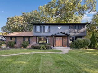 17131 Ridgefield Ct, Granger, IN 46530