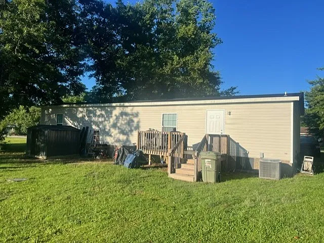 2103 Pine Hill Cir — Photo 14