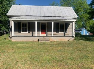 7169 Strawberry Rd, Summerfield, NC 27358