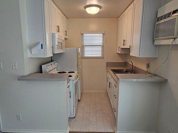 3rd image of 3448 Sawtelle Blvd APT 13