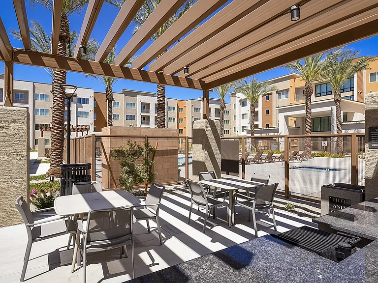 Suncrest Vista at Canyon Trails 55+ Apartments — Photo 5