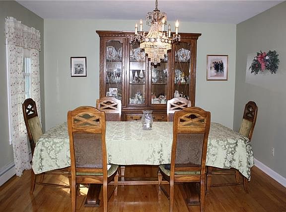 4th image of 3 Clarkwood Dr