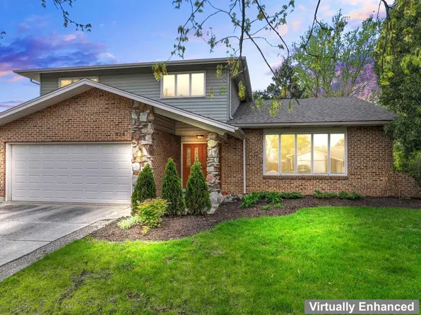 424 Assembly Dr, Bolingbrook, IL 60440