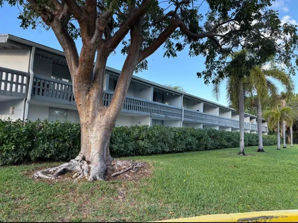 MIAMI CONDO HOLDINGS, 750-770 NE 195th St #Cf5e5b42a, Miami, FL 33179