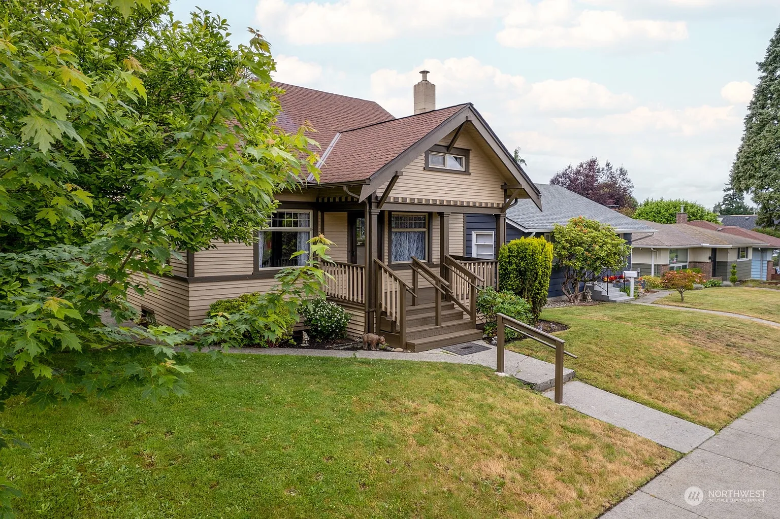 1722 Rainier Avenue photo 1