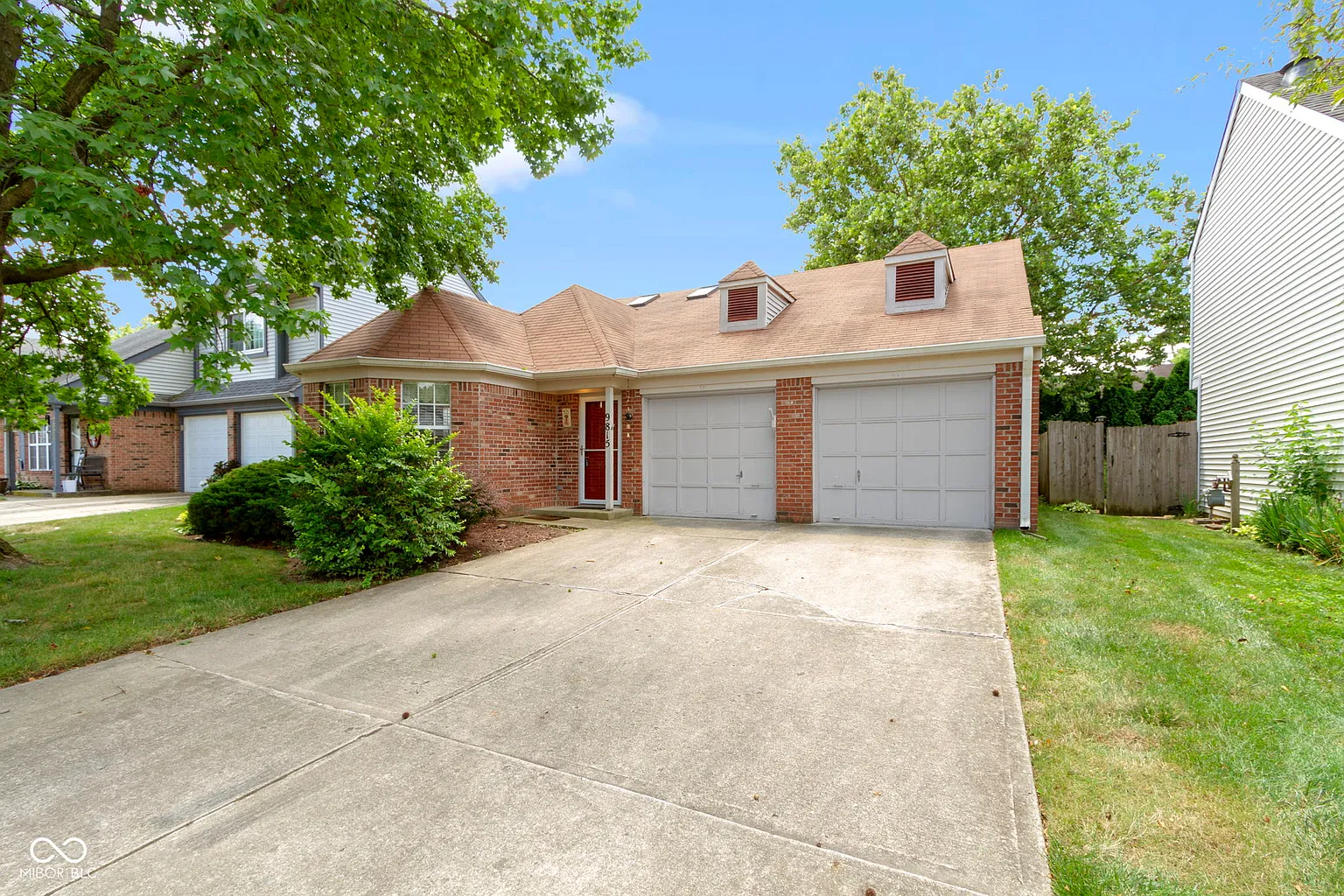 9815 River Oak Ln N photo 1