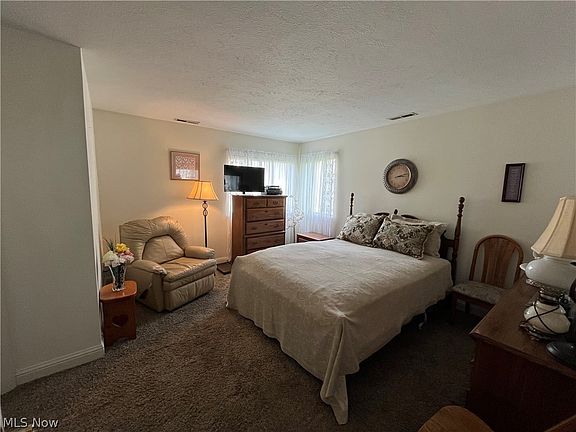 3rd image of 3800 Rosemont Blvd APT 109C