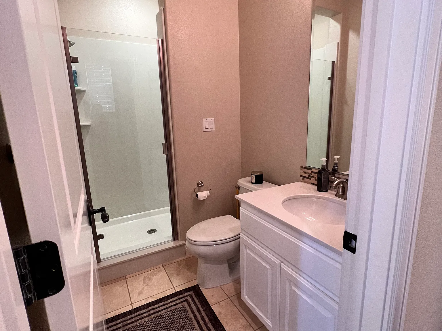 Studio, 4336 sqft, $1,250 — Photo 4