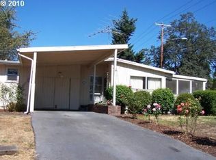 750 E Fairfield St, Gladstone, OR 97027