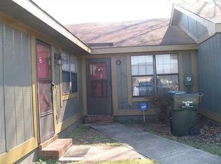 656 Gawin Dr, Warner Robins, GA 31093