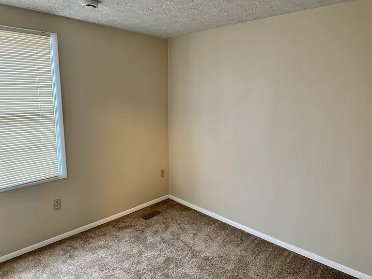 3723 Castle Ter — Photo 13