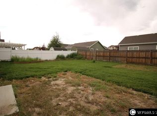 796 Reshaw Cir, Evansville, WY 82636