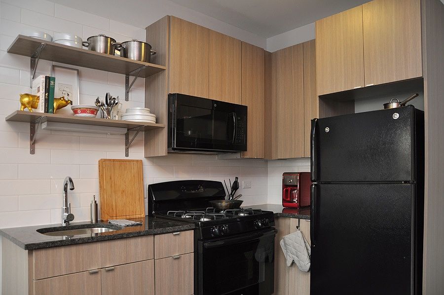 1st image of 1325 W Wilson Ave #808
