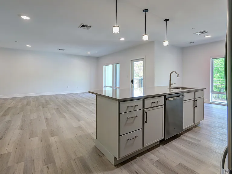 2059 Lafayette Rd #202 — Photo 12
