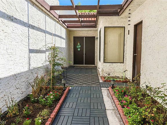 4th image of 2730 San Lago Ct