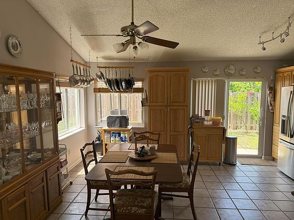 5th image of 1131 SW 87th Avenue