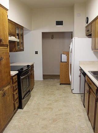 5th image of 3548 W Belmont Ave