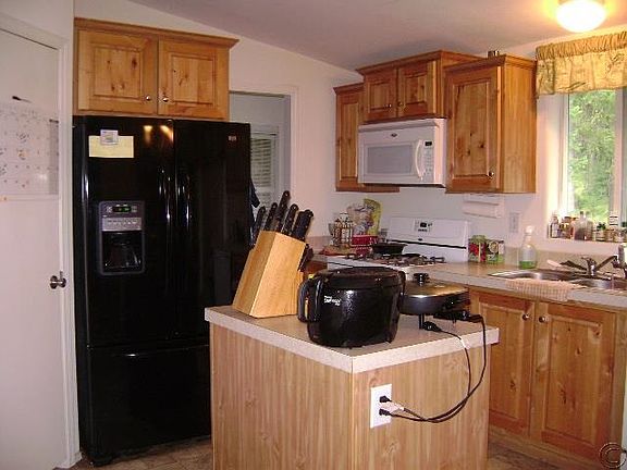 3rd image of 428 Valley West Dr