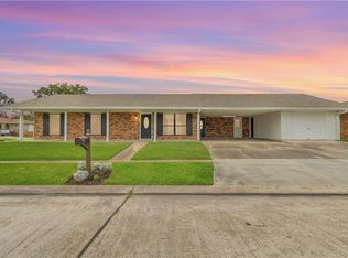 2133 Oakview Dr, Marrero, LA 70072