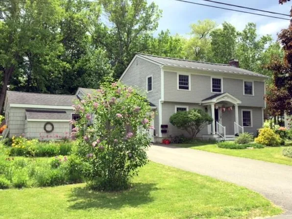 22 Glen Avenue, Waterville, ME 04901