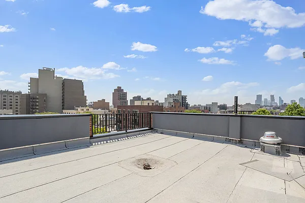 Rented by Skyhigh Realty NYC LLC | media 27