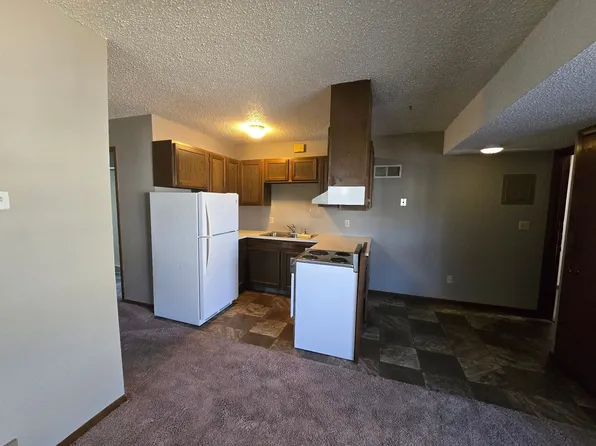 517 N 2nd St, 517 N 2nd St #4, Bismarck, ND 58501