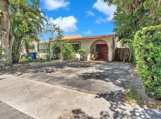 6171 SW 6th St, Margate, FL 33068