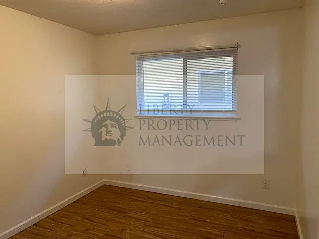 924 S Garfield St #3 — Photo 9