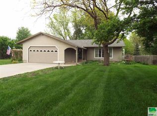 330 E 3rd St, Ashton, IA 51232