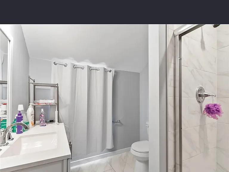 2202 S Elm St — Photo 8