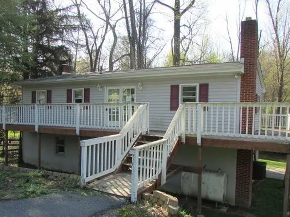 1101 Stoney Creek Rd, Dauphin, PA 17018