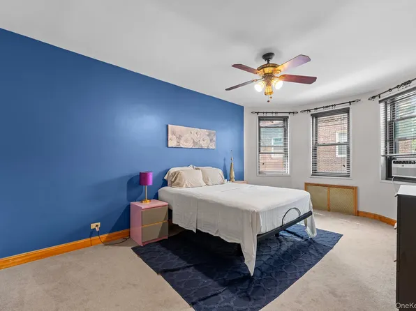 69-69 168th St #503, Flushing, NY 11358